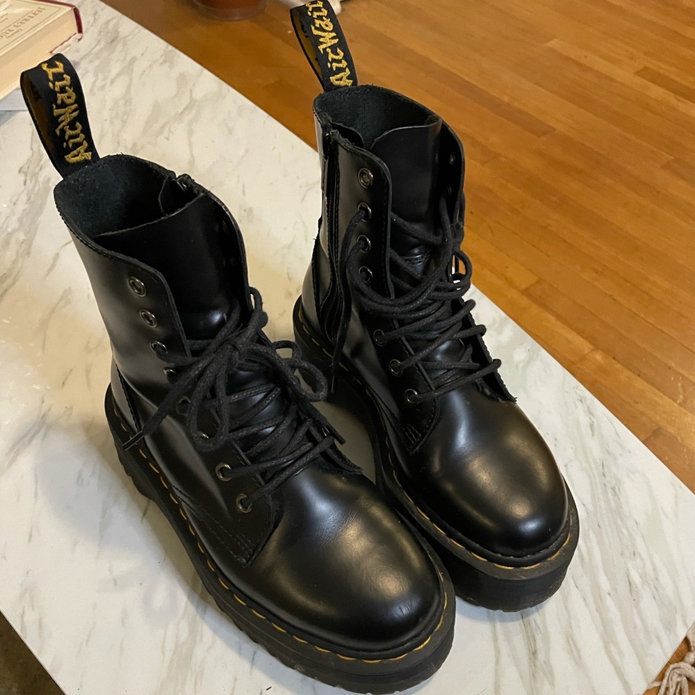 Dr. Martens, Jadon Boot